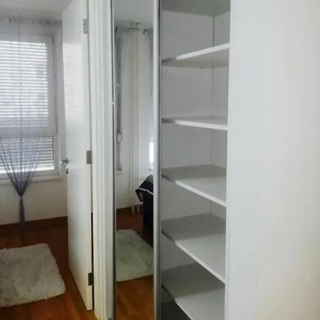 Belvile One Bedroom Апартаменты *